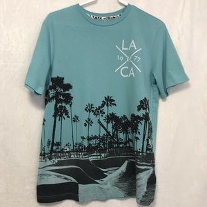 Amplify black/blue boys t-shirt w/graphics. Size XL.